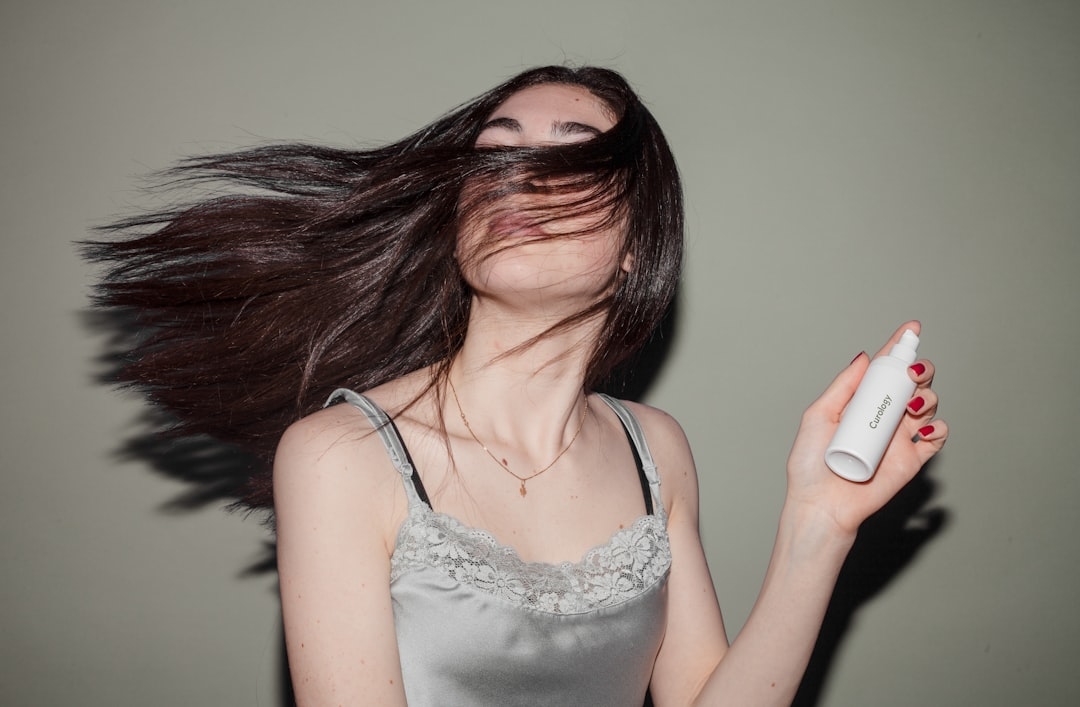 Can You Spray Perfume in Your Hair? Safe Methods and Alternatives